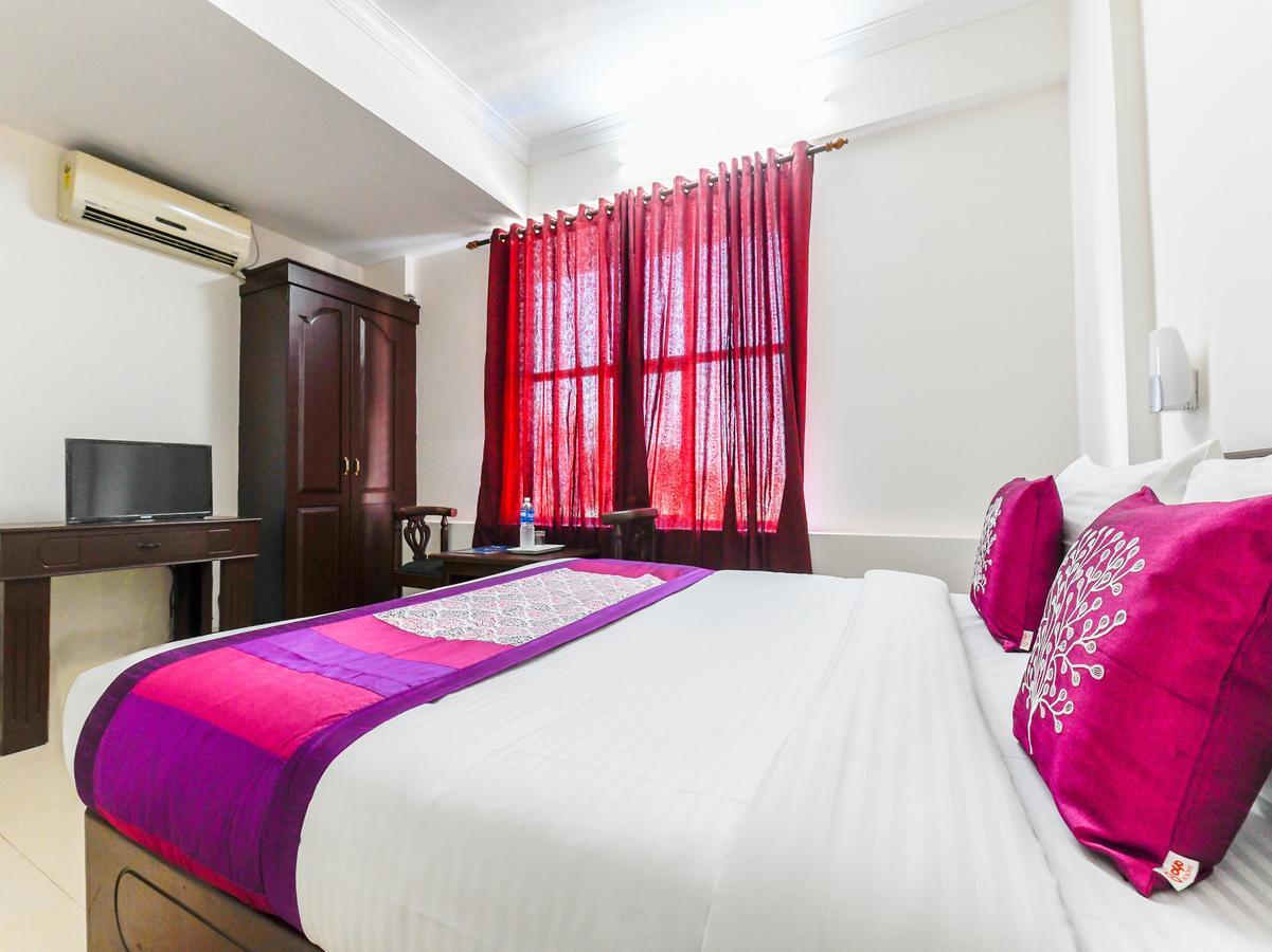 Oyo 11309 Hotel Green Land Residency Kochi Dış mekan fotoğraf